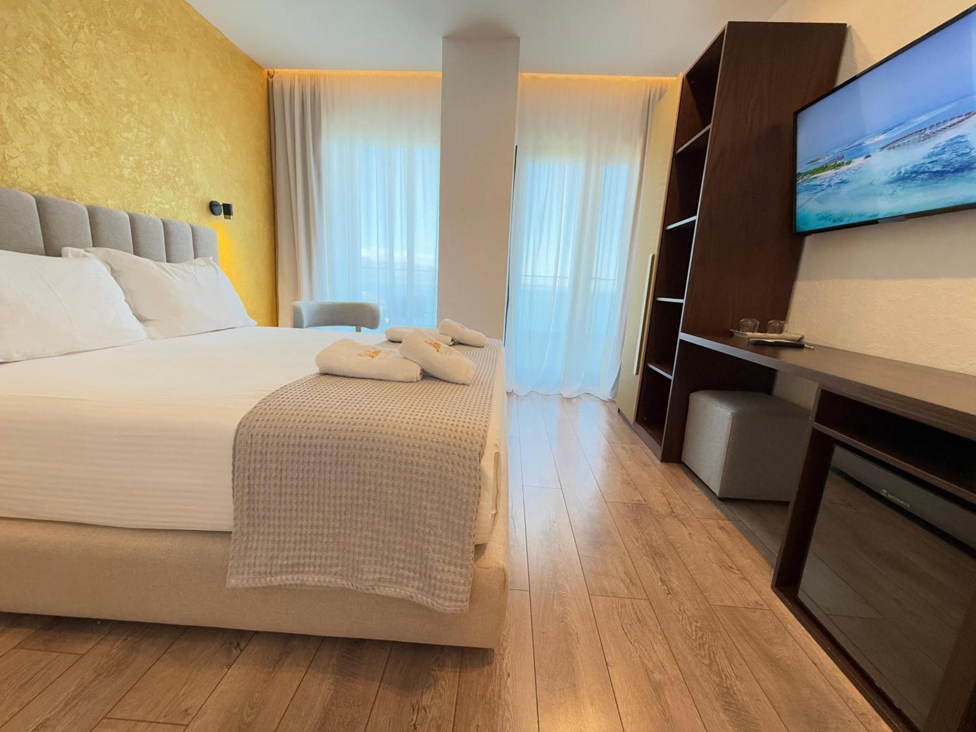 The Queen'S Lion Premium Hotel Sarandë Exterior foto
